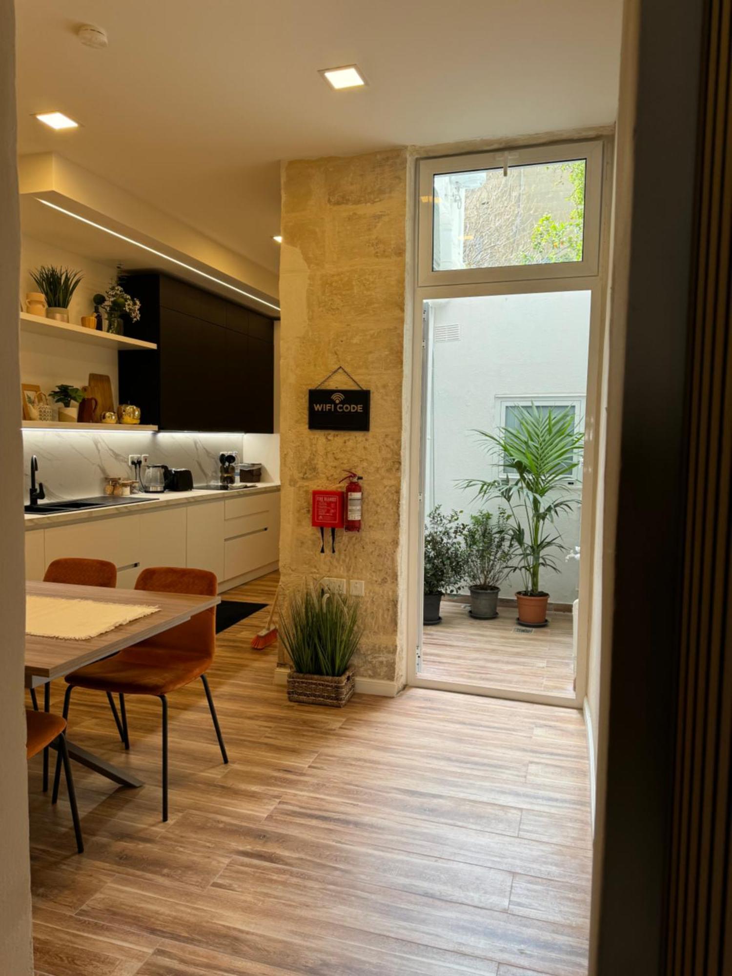 Вілла Townhouse 26 In Sliema, Malta Екстер'єр фото